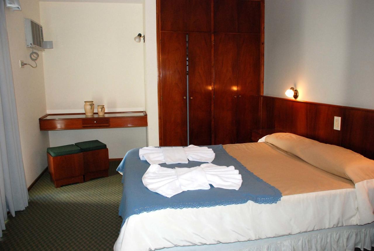 Hotel La Posta Oncativo الغرفة الصورة